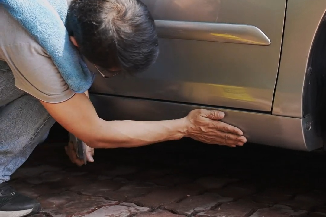 tay bui son tai nha.jpg