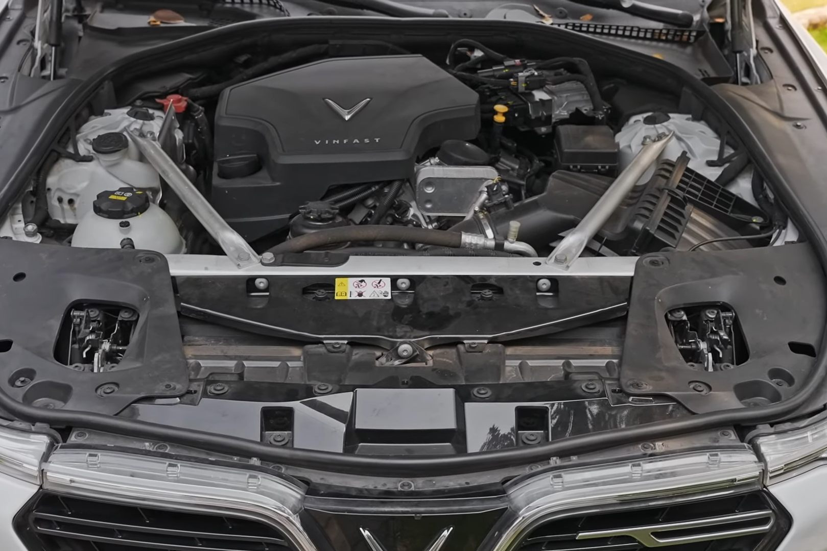 ve sinh khoang may Red Devil.jpg